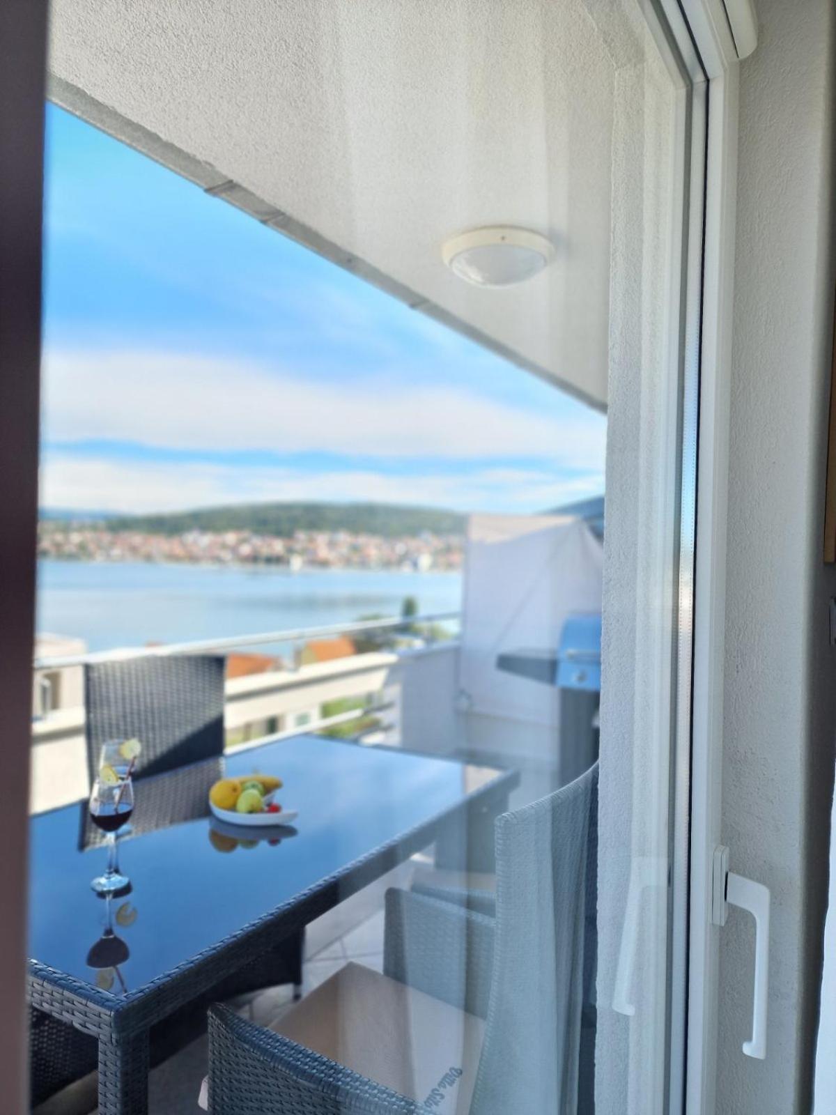 Luxury Apartments Silva With Sea View Okrug Gornji Exterior foto
